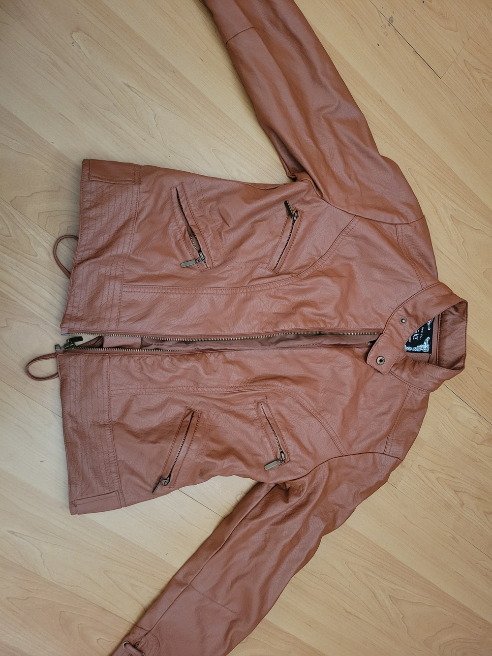 Womena Leather Jacket